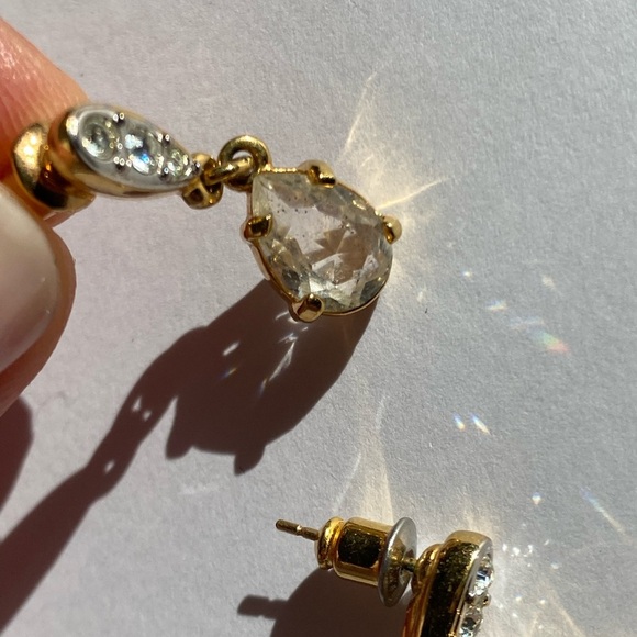 EVEVIC crystals from SWAROVSKI dangle earrings for pierced ears - Picture 8 of 12